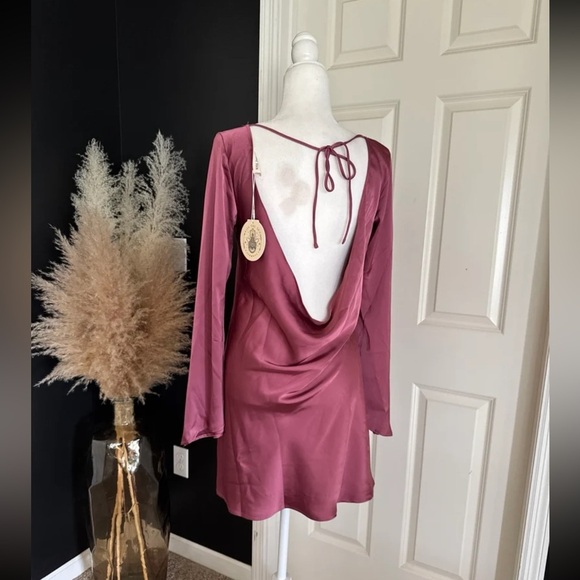 NWT Urban Outfitters Kiss The Sky Satin Long Sleeve Mini Dress 
Size Large - Picture 7 of 12